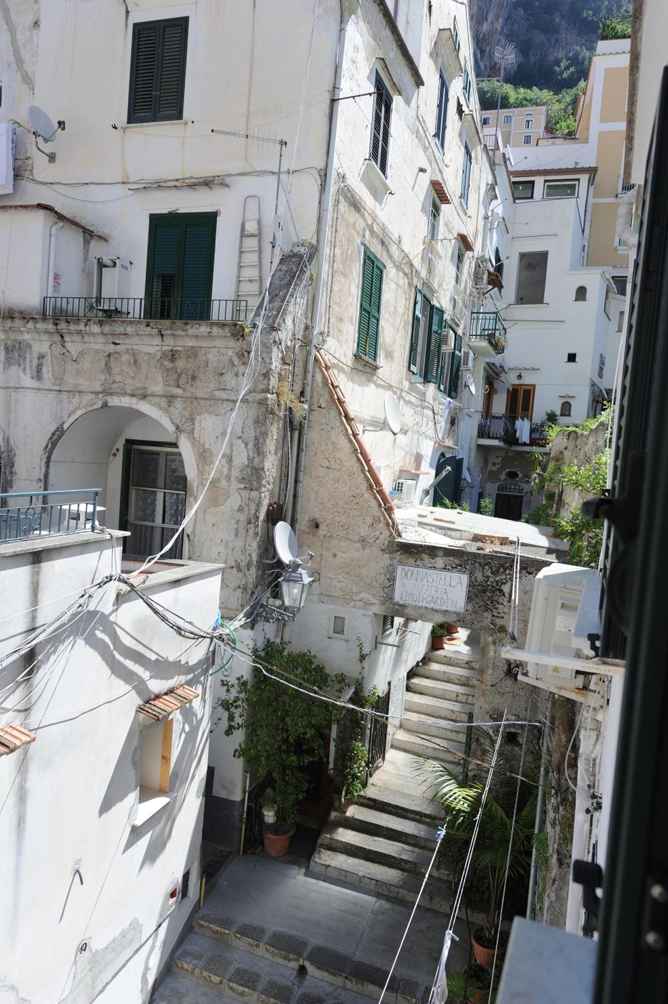 L'Ancora Di Amalfi Apartment Bagian luar foto
