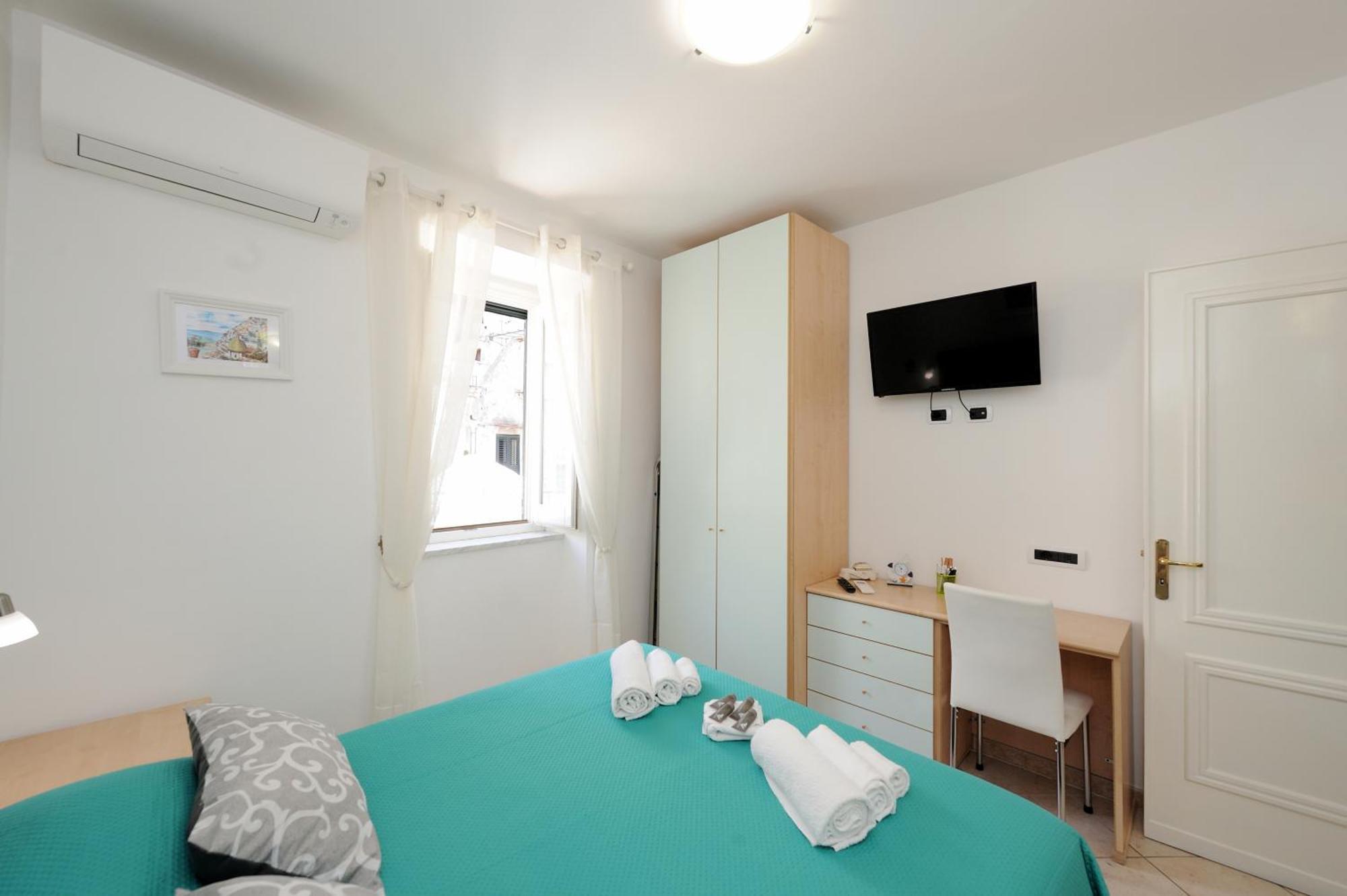 L'Ancora Di Amalfi Apartment Bagian luar foto