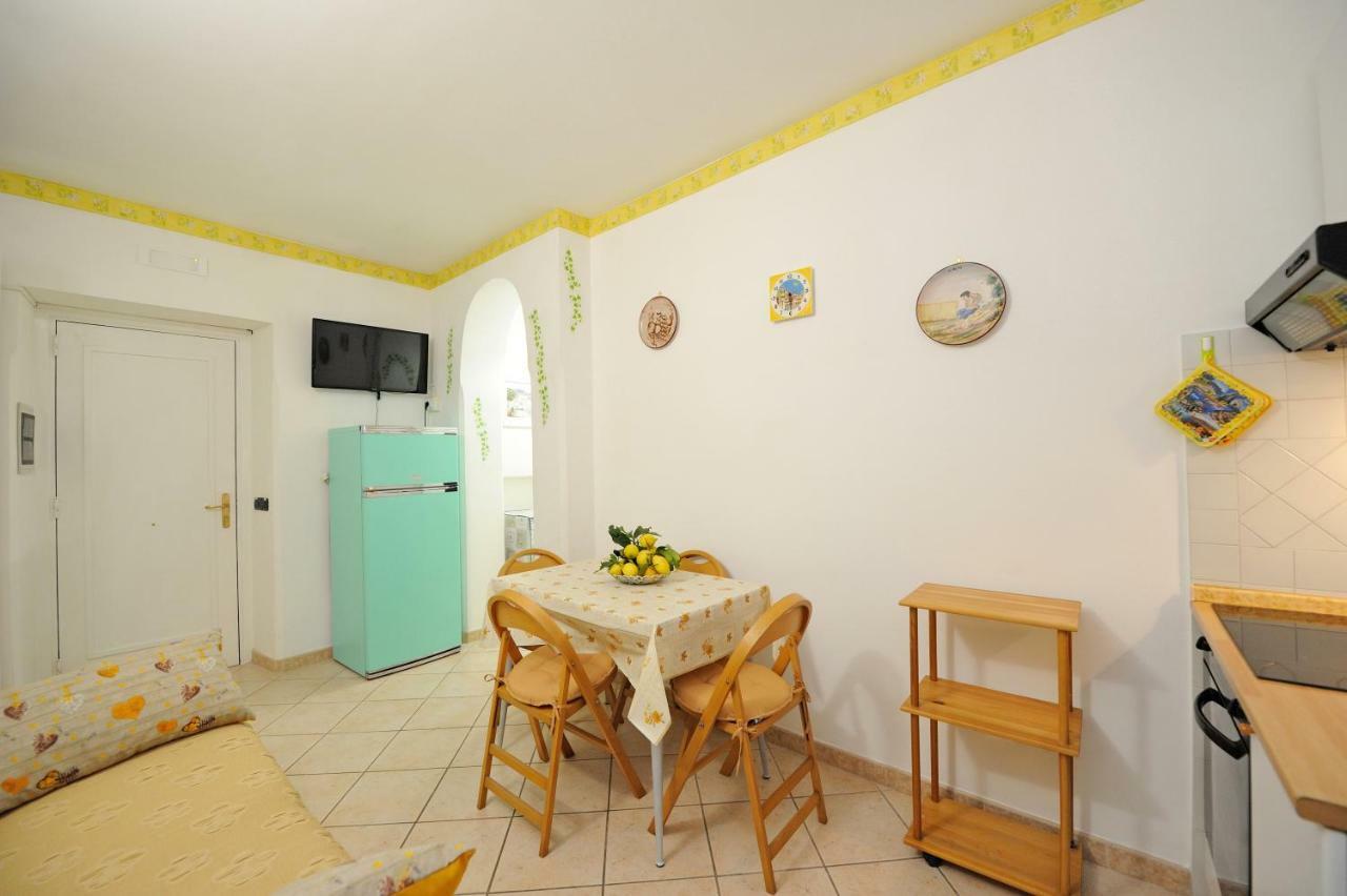 L'Ancora Di Amalfi Apartment Bagian luar foto